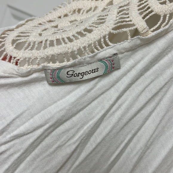 Gorgeous Vest Cardiagn - Picture 2 of 3